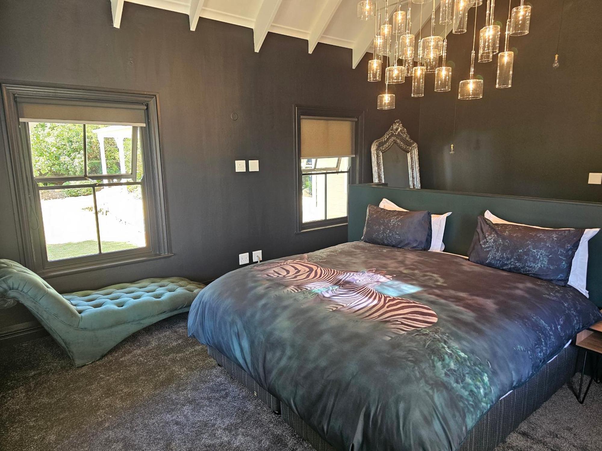 Die Heerenhuys Guest Suites Стелленбос Экстерьер фото