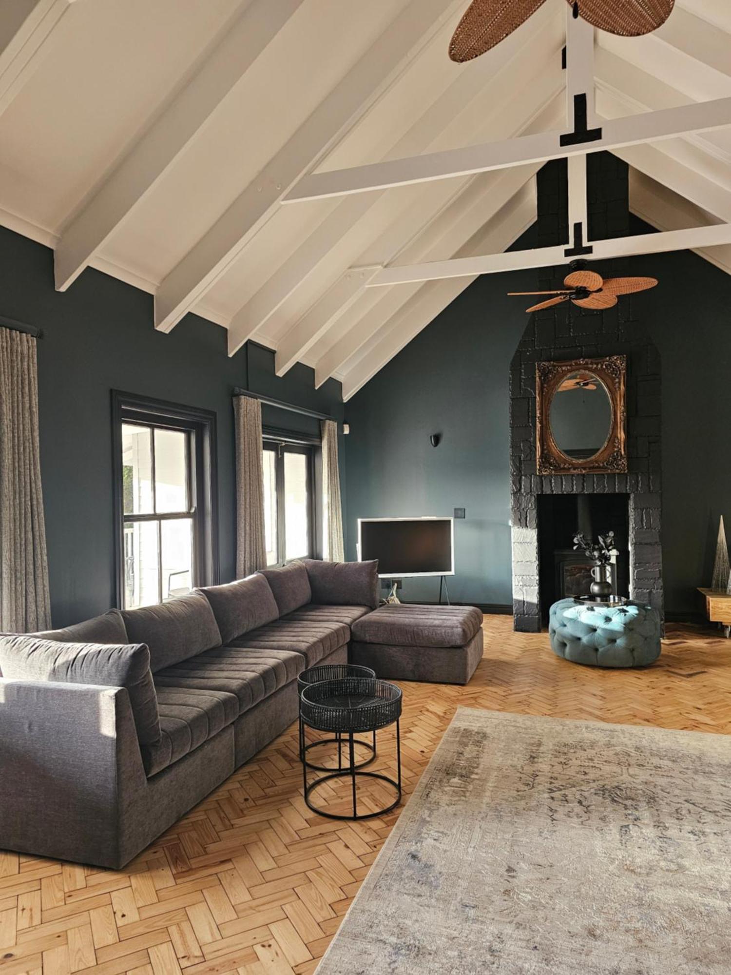 Die Heerenhuys Guest Suites Стелленбос Экстерьер фото