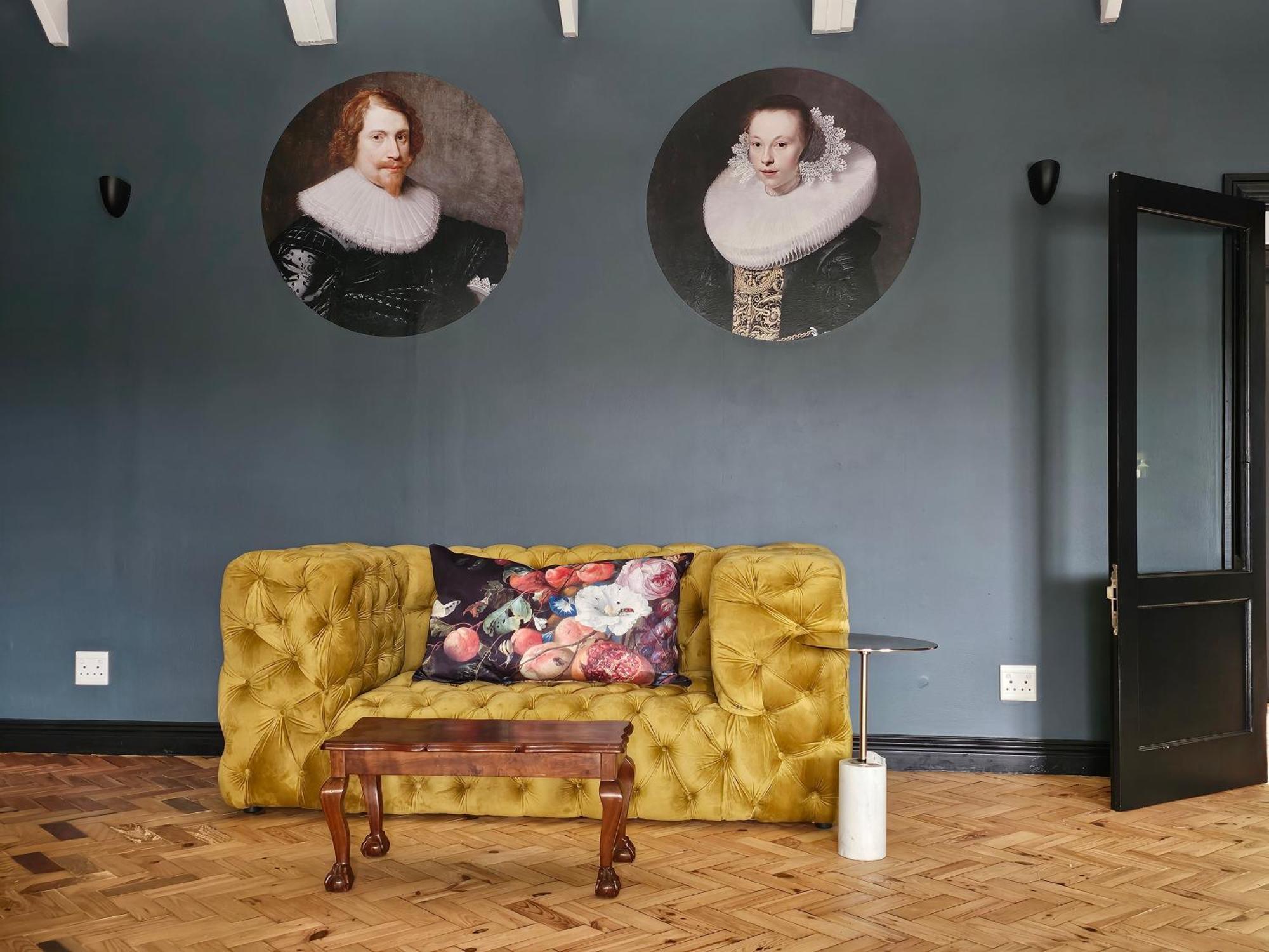 Die Heerenhuys Guest Suites Стелленбос Экстерьер фото