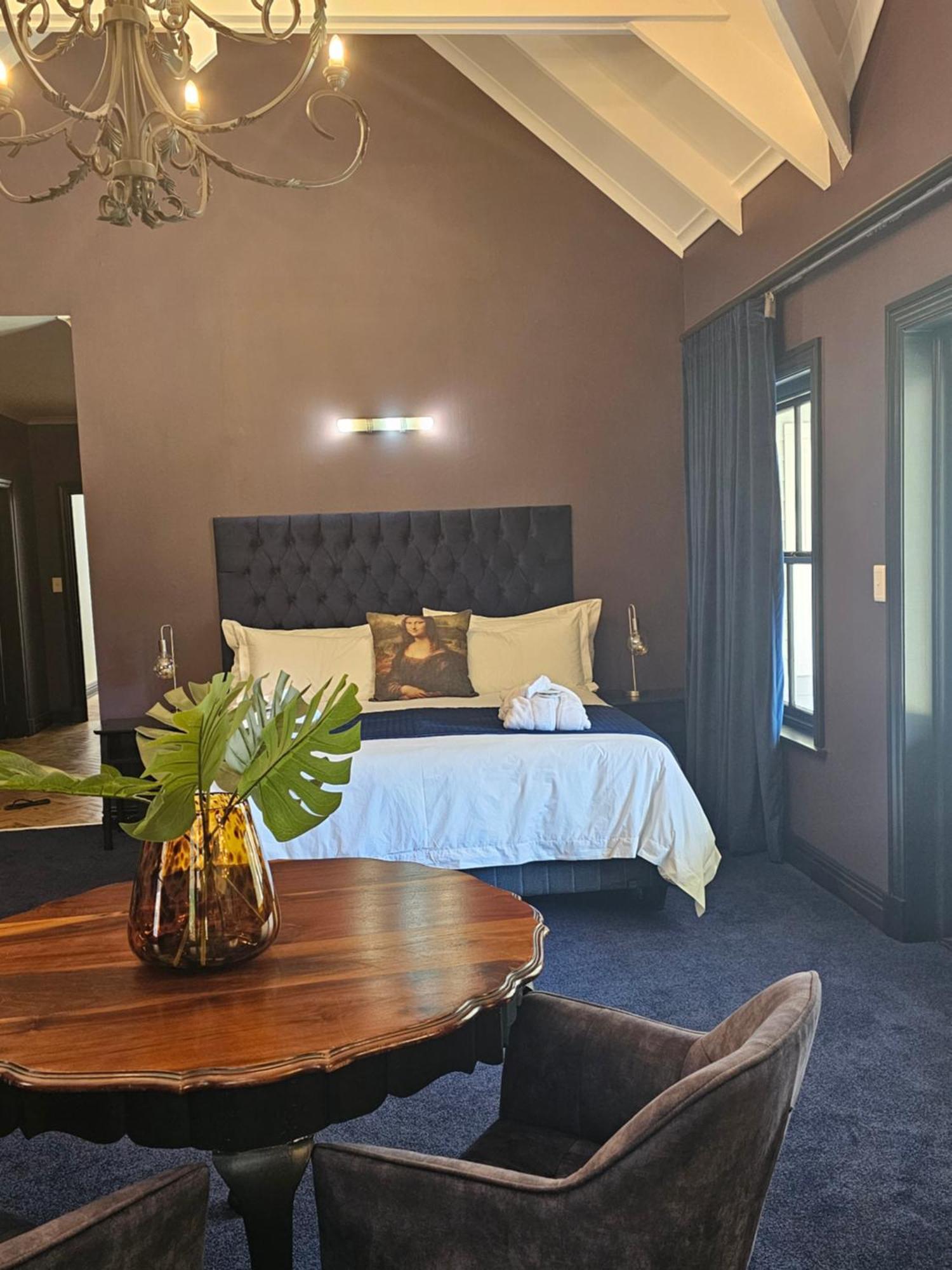 Die Heerenhuys Guest Suites Стелленбос Экстерьер фото
